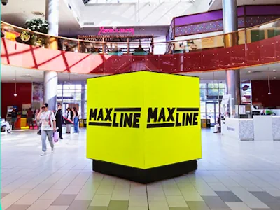 Экран-куб ТЦ «Момо» г.Минск